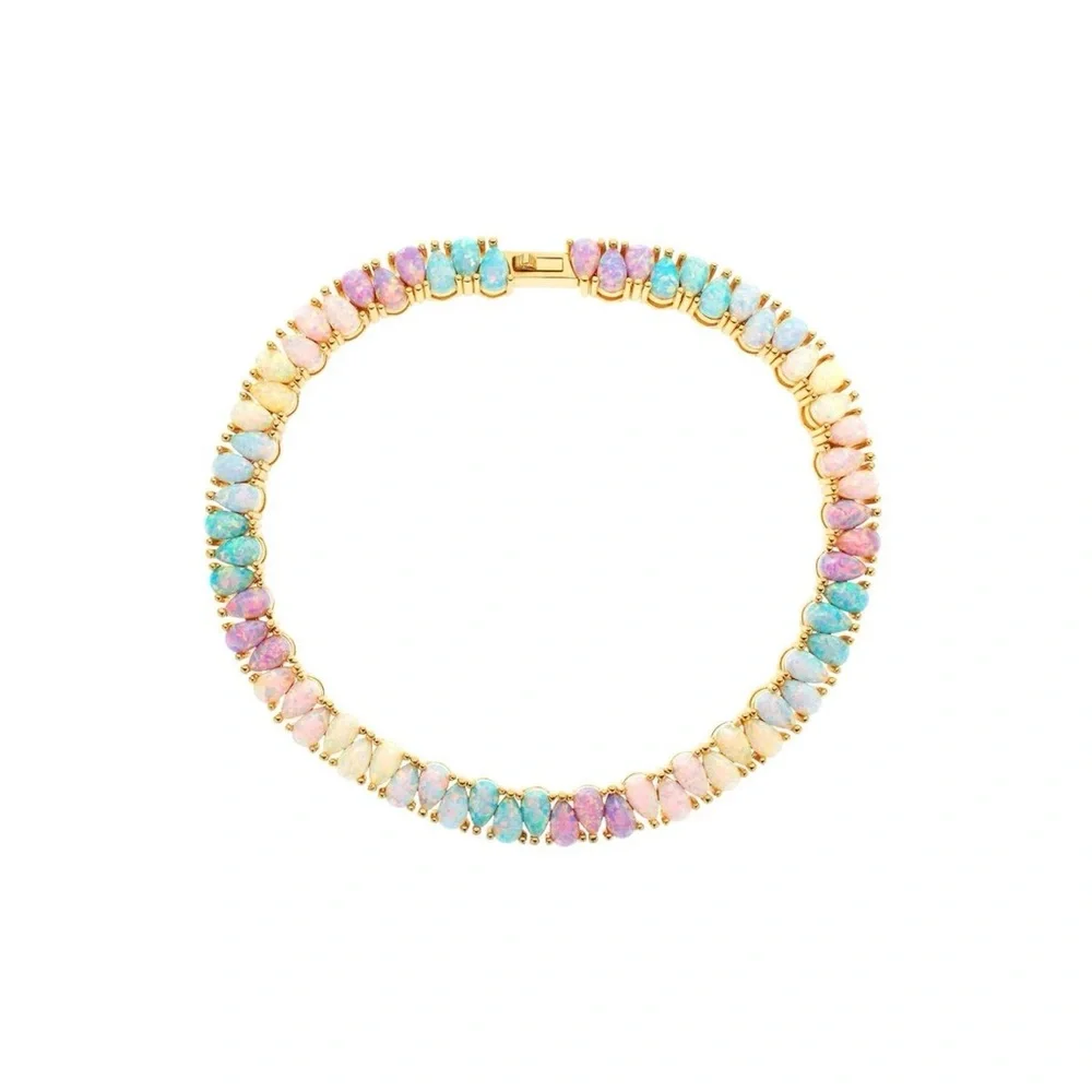 Elegant Gold and Opal Bracelet - Picture 2 of 2